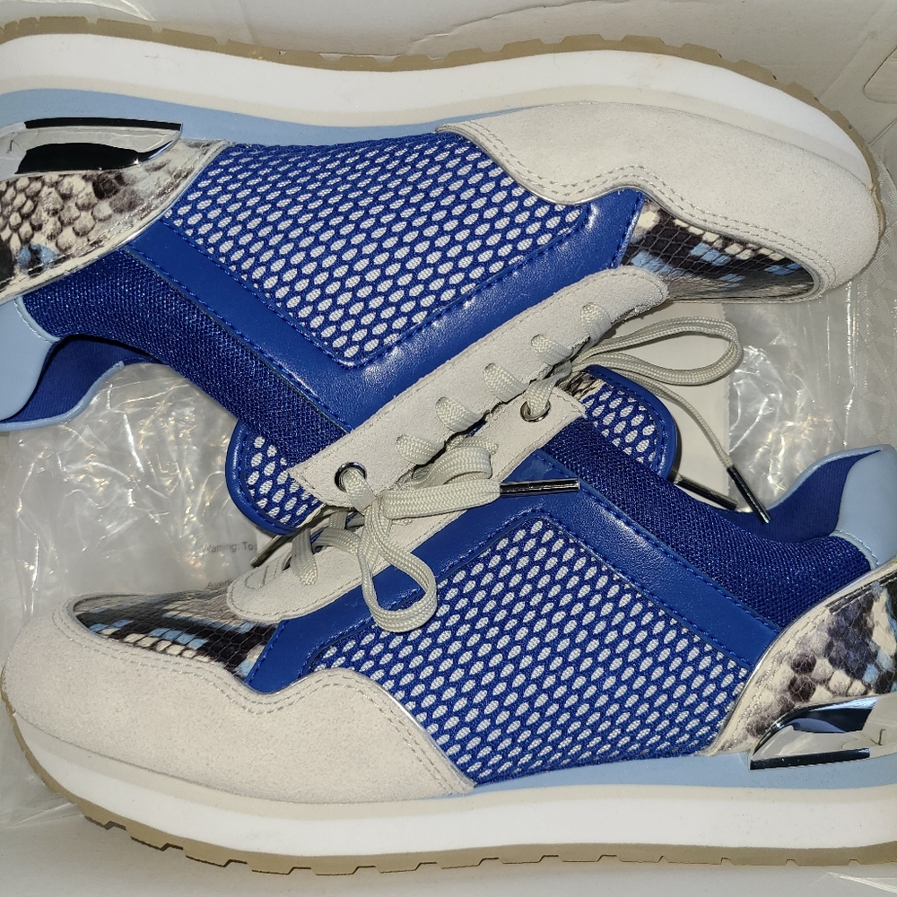 Micheal Kors Maddy Trainer - Electric Blue